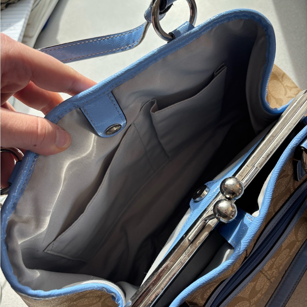 Coach Beige and Light Blue Shoulder Bag with Matching Wallet - Picture 5 of 13
